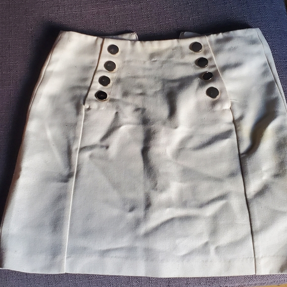 Skirt - Picture 2 of 3